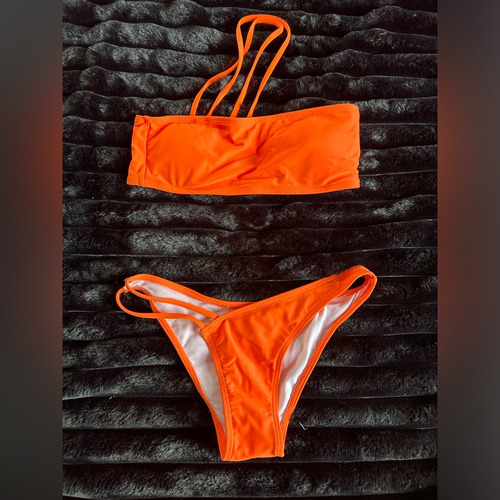 Swim suit